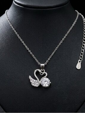 New Sterling Silver Double Swan Crystal Pendant Necklace